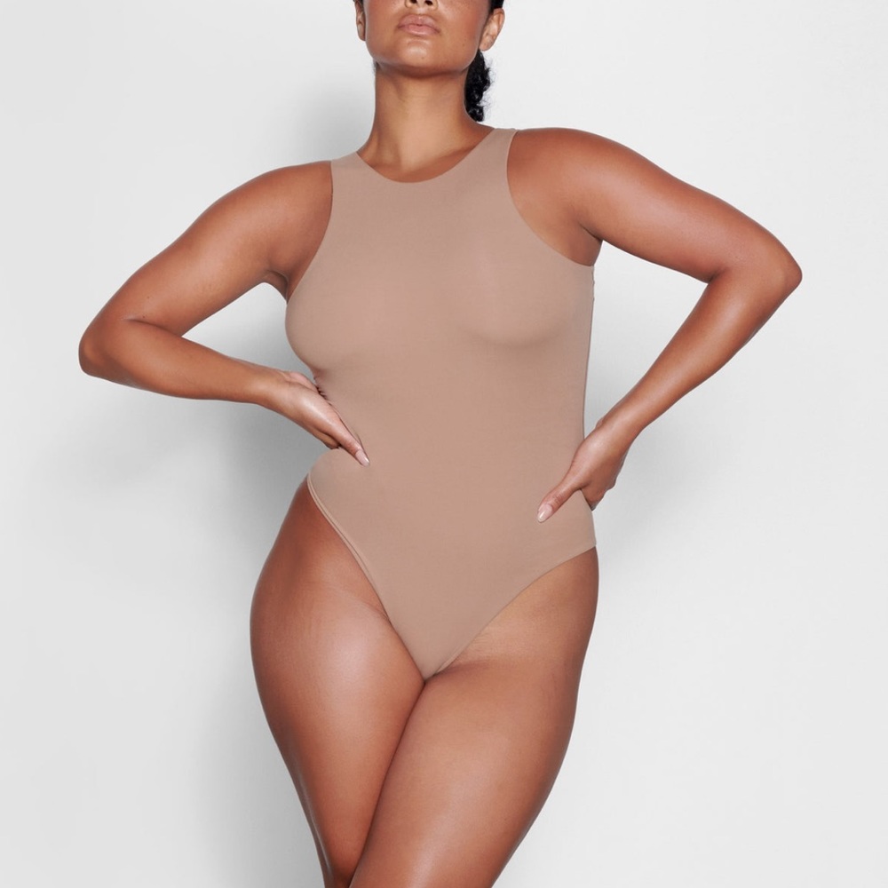 Skims Fits Everybody High Neck Bodysuit Tan Large
